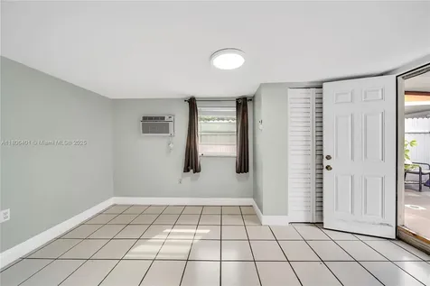 875 E 29th Street Hialeah FL 33013