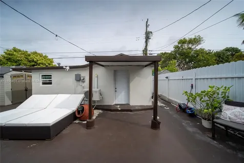 875 E 29th Street Hialeah FL 33013