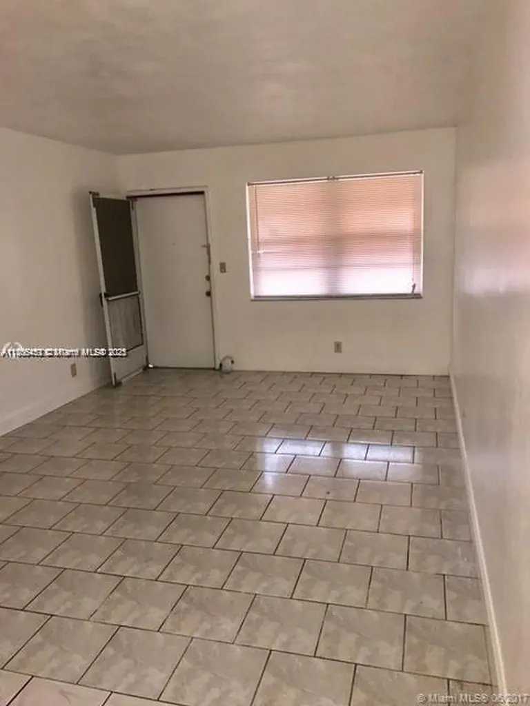 2901 Jackson Street Hollywood FL 33020