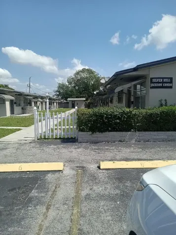2901 Jackson Street Hollywood FL 33020