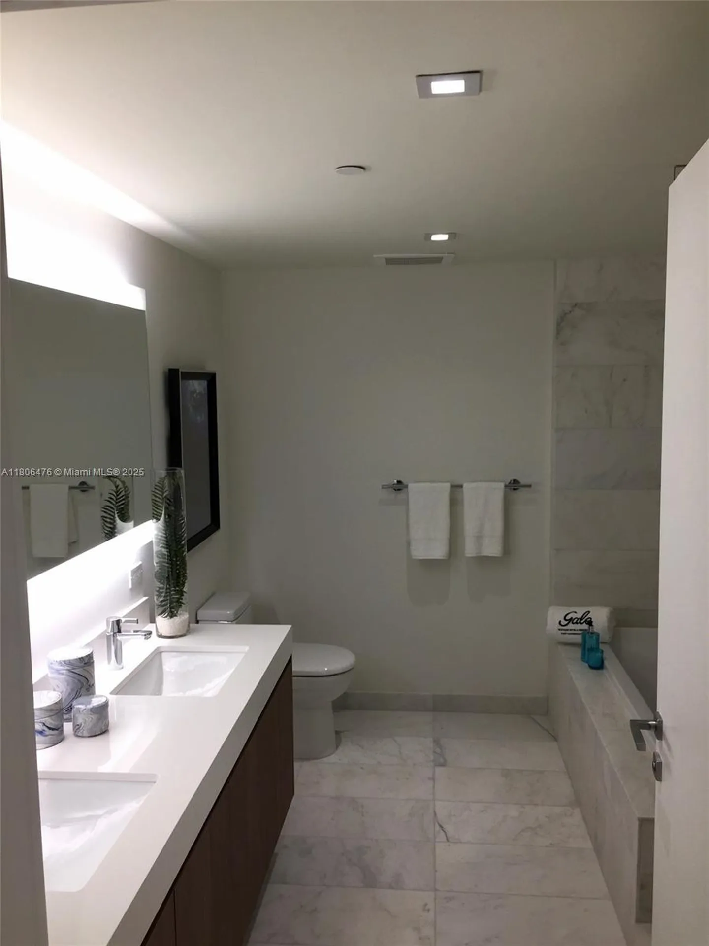 401 N Birch Road Fort Lauderdale FL 33304