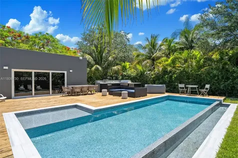 5943 SW 62nd Street South Miami FL 33143