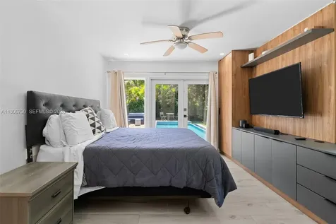5943 SW 62nd Street South Miami FL 33143