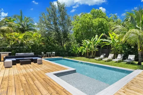 5943 SW 62nd Street South Miami FL 33143