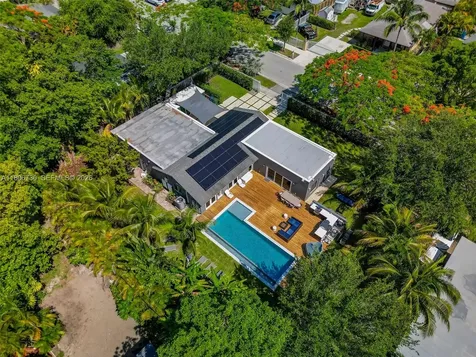 5943 SW 62nd Street South Miami FL 33143