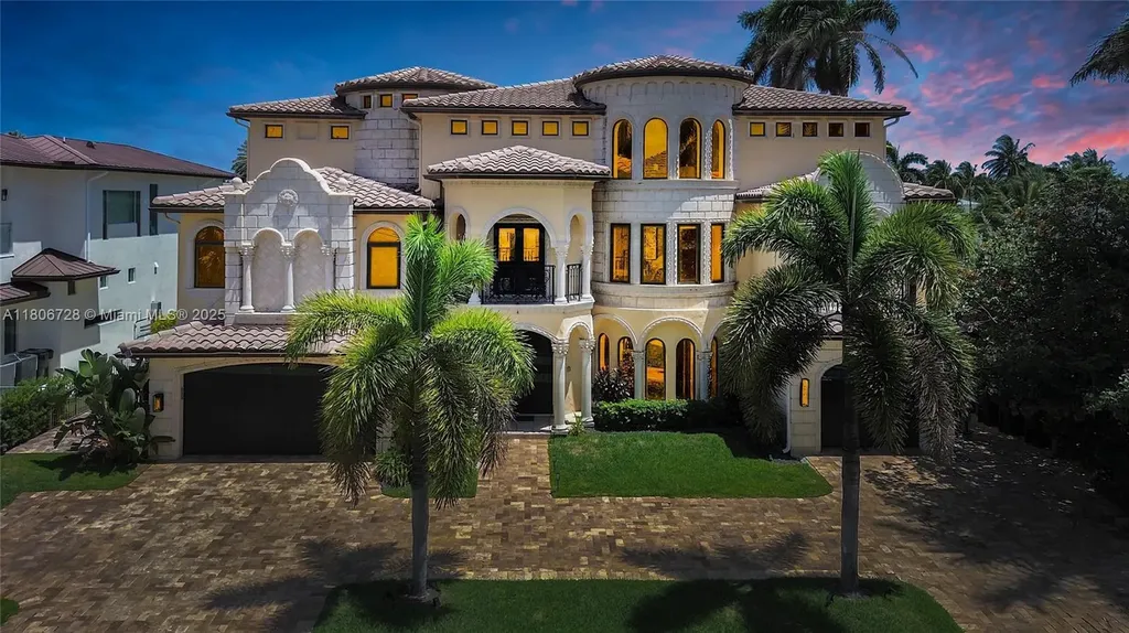 1011 Rhodes Villa Avenue Delray Beach FL 33483