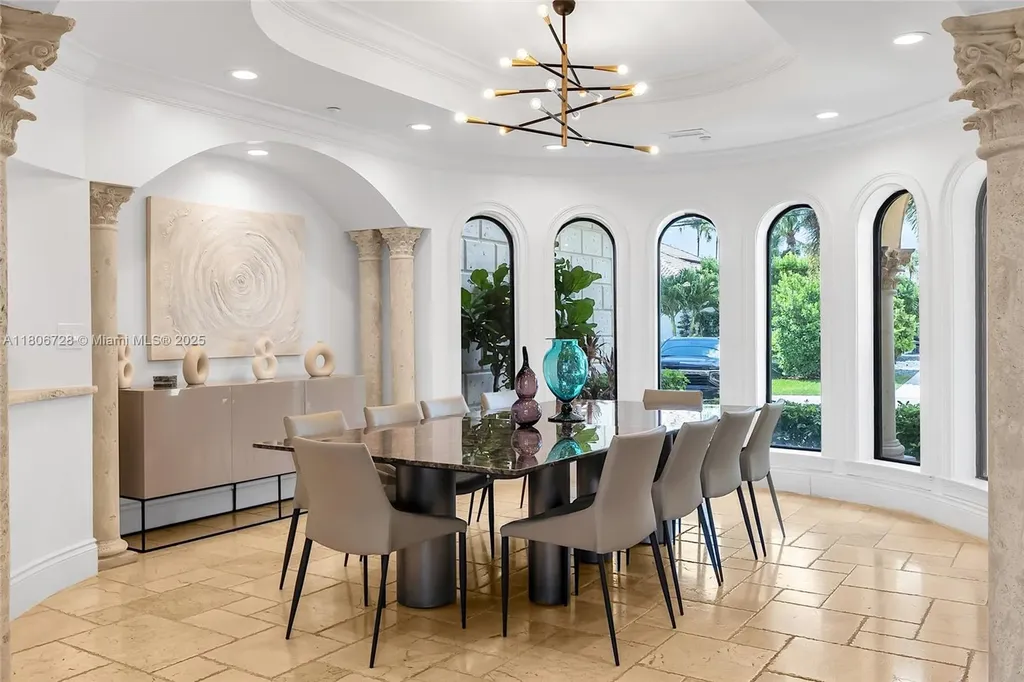 1011 Rhodes Villa Avenue Delray Beach FL 33483