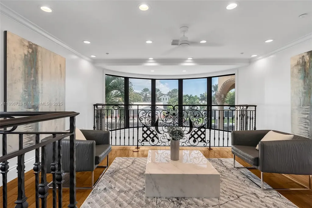 1011 Rhodes Villa Avenue Delray Beach FL 33483