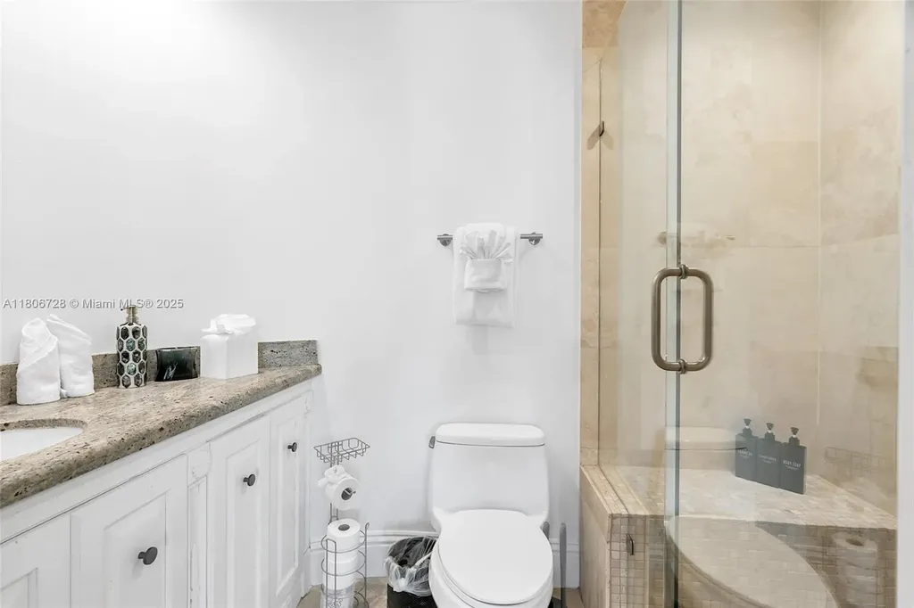 1011 Rhodes Villa Avenue Delray Beach FL 33483