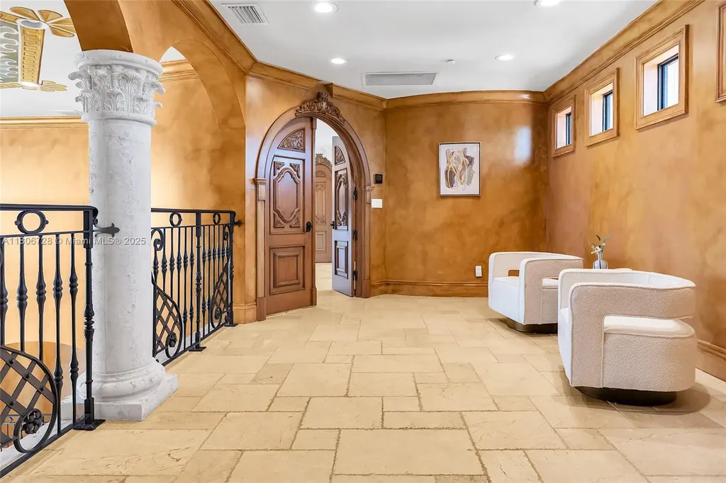 1011 Rhodes Villa Avenue Delray Beach FL 33483