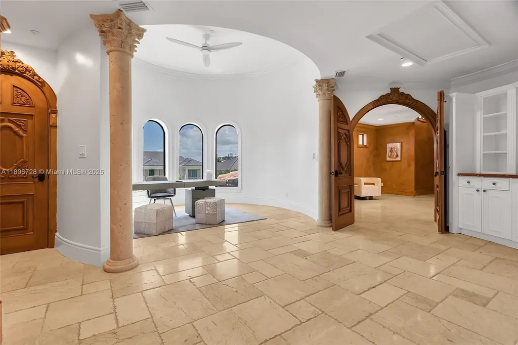 1011 Rhodes Villa Avenue Delray Beach FL 33483