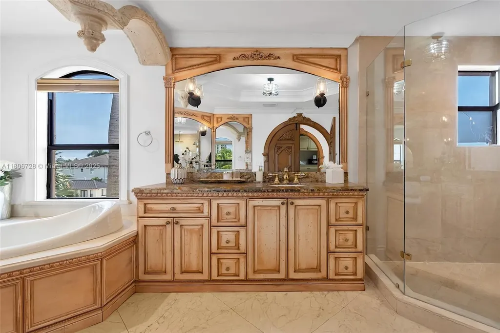 1011 Rhodes Villa Avenue Delray Beach FL 33483