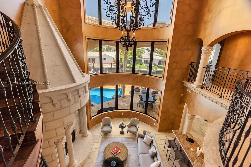 1011 Rhodes Villa Avenue Delray Beach FL 33483