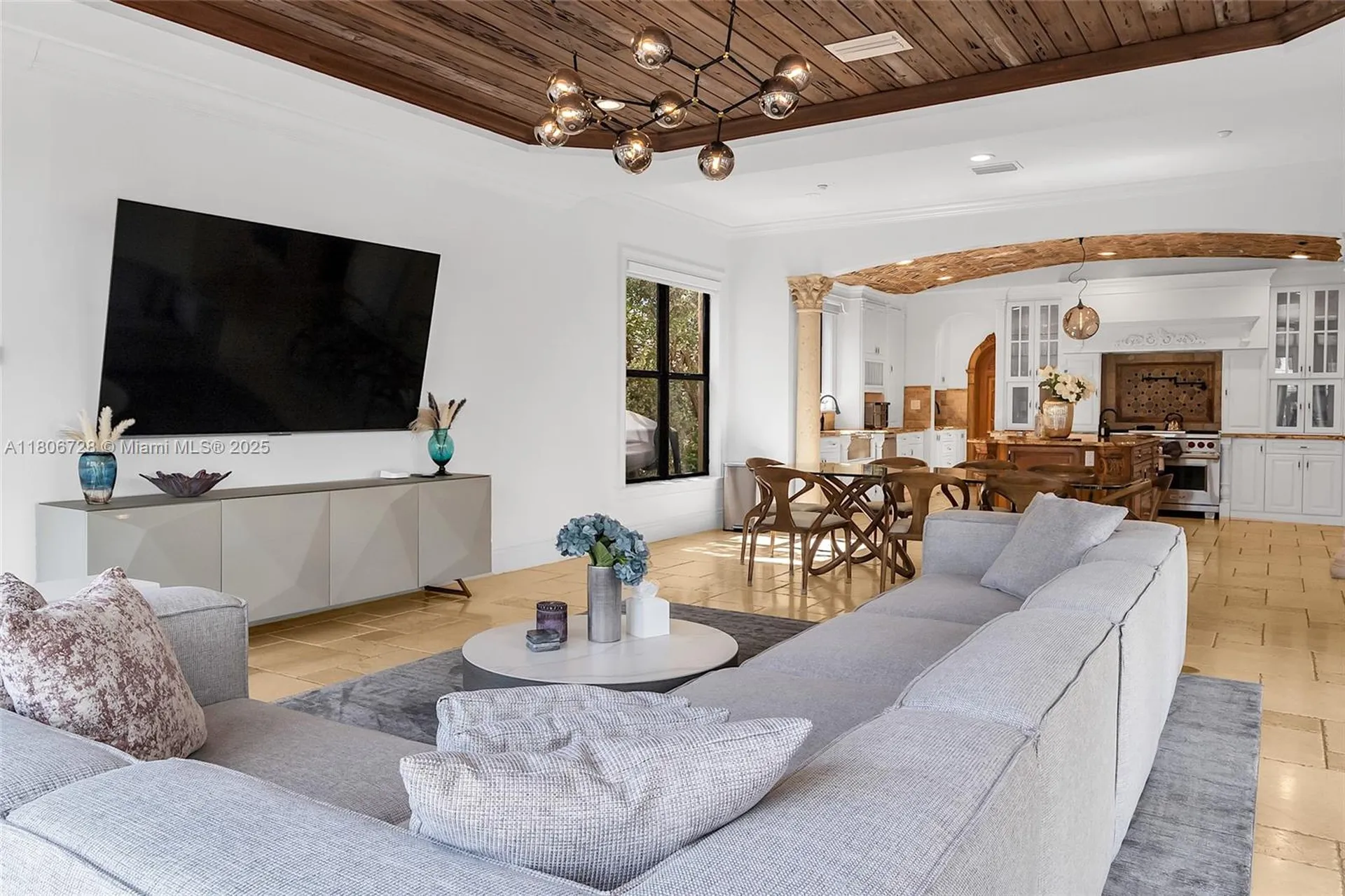 1011 Rhodes Villa Avenue Delray Beach FL 33483