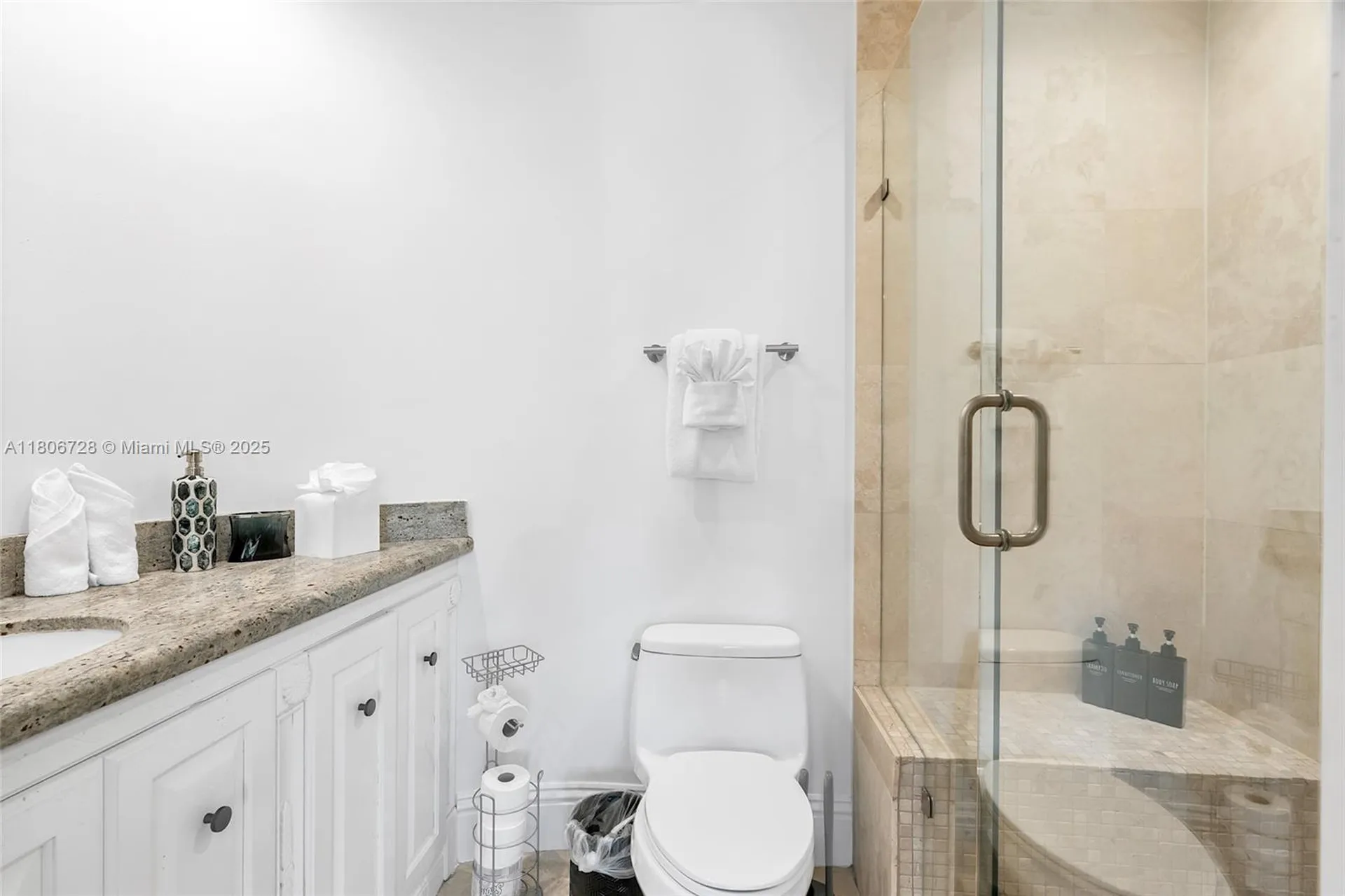 1011 Rhodes Villa Avenue Delray Beach FL 33483