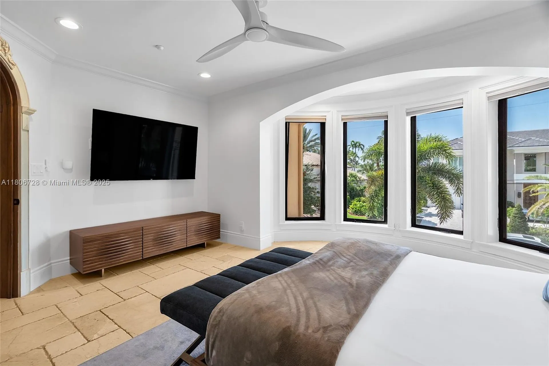 1011 Rhodes Villa Avenue Delray Beach FL 33483