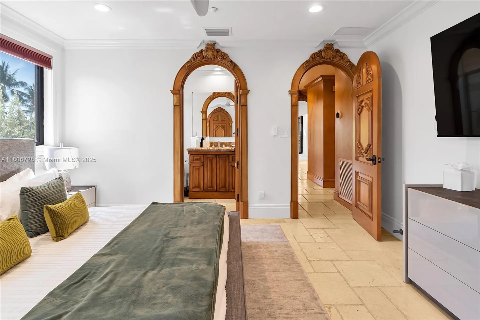 1011 Rhodes Villa Avenue Delray Beach FL 33483