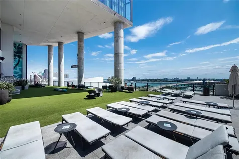398 NE 5th Street Miami FL 33132