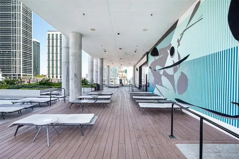 398 NE 5th Street Miami FL 33132