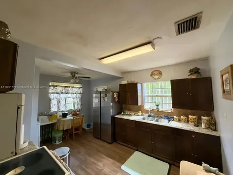 285 NW 50th Avenue Miami FL 33126