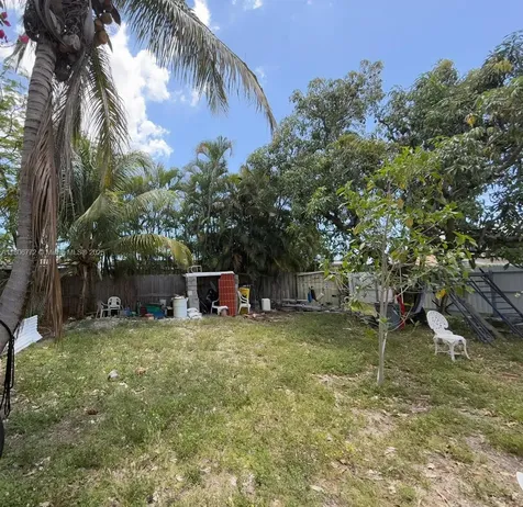 285 NW 50th Avenue Miami FL 33126