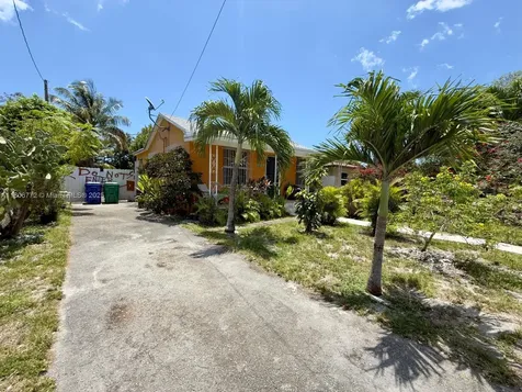 285 NW 50th Avenue Miami FL 33126