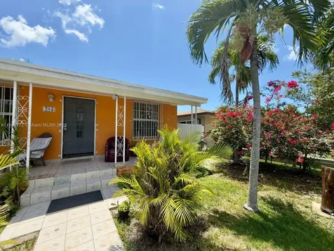 285 NW 50th Avenue Miami FL 33126