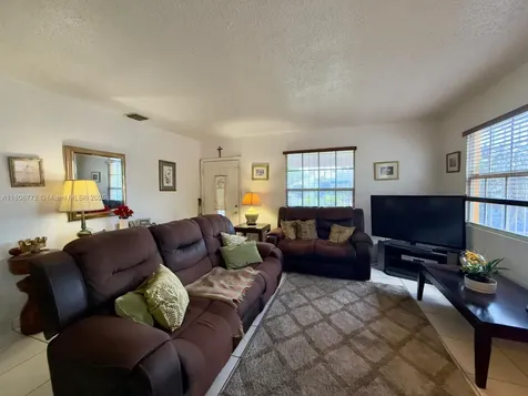 285 NW 50th Avenue Miami FL 33126