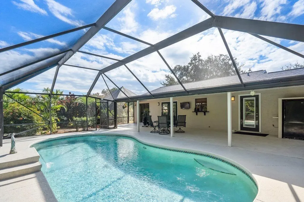 11613 N 42nd Road N West Palm Beach FL 33411