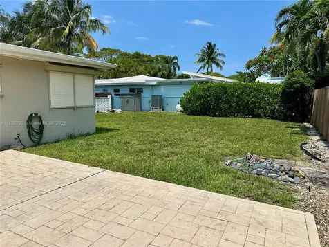 2040 N Hibiscus Drive North Miami FL 33181