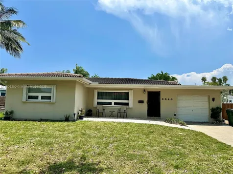 2040 N Hibiscus Drive North Miami FL 33181
