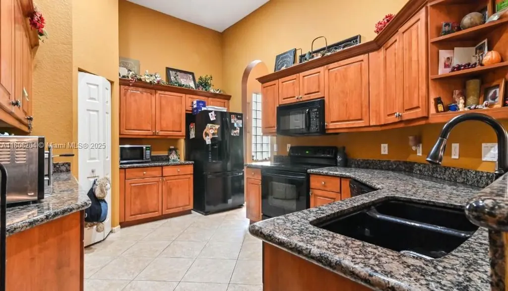 5764 NW 125th Terrace Coral Springs FL 33076