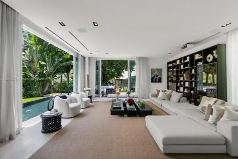4700 N Meridian Avenue Miami Beach FL 33140