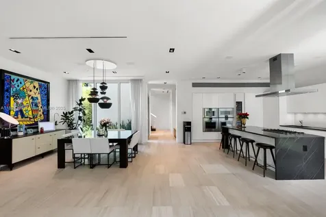 4700 N Meridian Avenue Miami Beach FL 33140