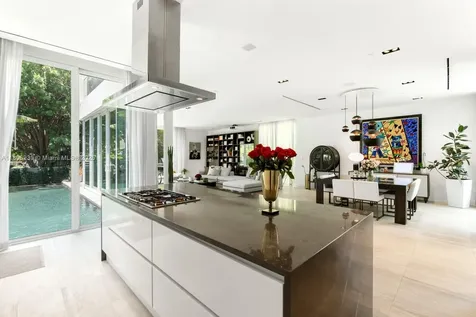 4700 N Meridian Avenue Miami Beach FL 33140