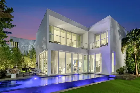 4700 N Meridian Avenue Miami Beach FL 33140