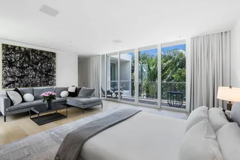 4700 N Meridian Avenue Miami Beach FL 33140