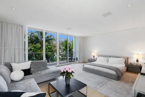 4700 N Meridian Avenue Miami Beach FL 33140