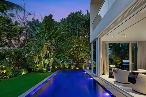 4700 N Meridian Avenue Miami Beach FL 33140