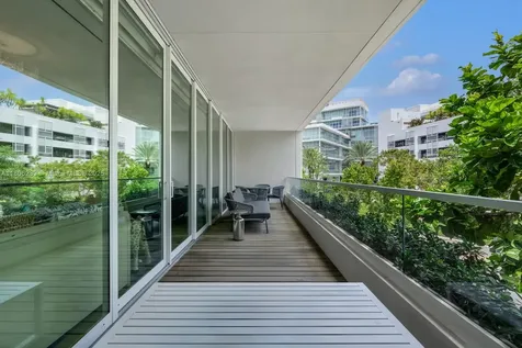 4700 N Meridian Avenue Miami Beach FL 33140