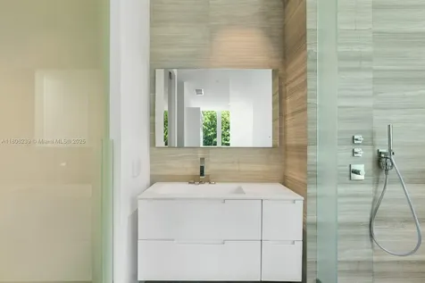 4700 N Meridian Avenue Miami Beach FL 33140