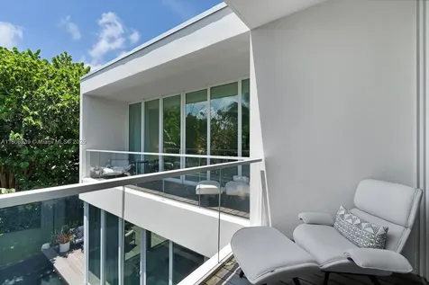 4700 N Meridian Avenue Miami Beach FL 33140