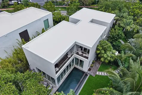 4700 N Meridian Avenue Miami Beach FL 33140