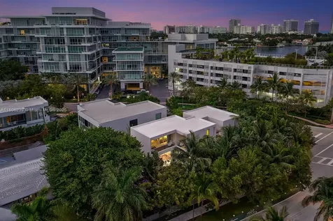 4700 N Meridian Avenue Miami Beach FL 33140