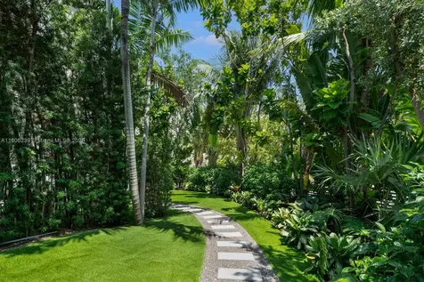 4700 N Meridian Avenue Miami Beach FL 33140