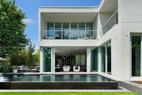 4700 N Meridian Avenue Miami Beach FL 33140