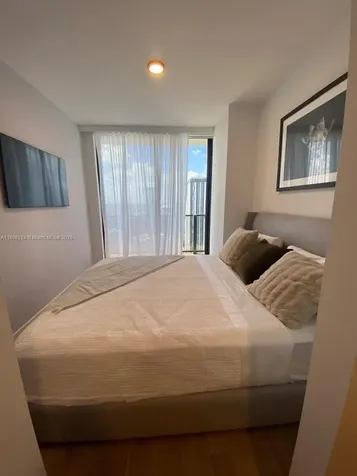 398 NE 5th Street Miami FL 33132