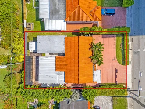 1901 SW 37th Avenue Miami FL 33145