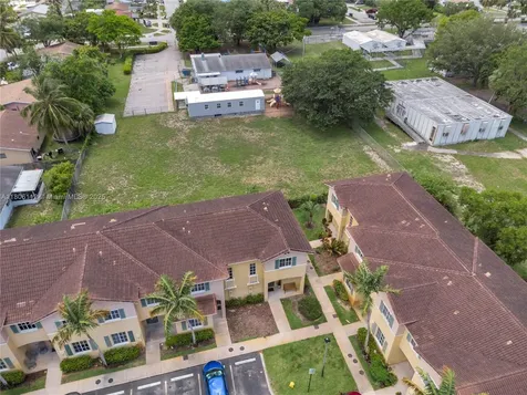1901 SW 60th Terrace North Lauderdale FL 33068