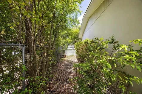 7911 SW 132nd Avenue Miami FL 33183